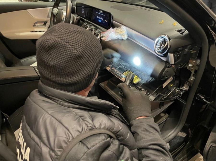 Съдът остави в ареста двама косовари, опитали да пренесат близо 3 кг златни кюлчета през ГКПП Гюешево