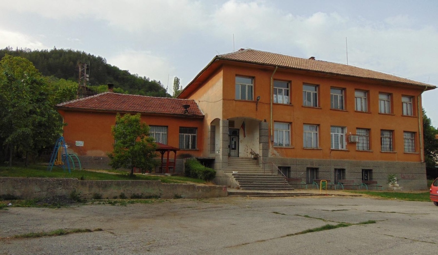 Община Бобов дол избира строител за ремонт на улица в Мала Фуча