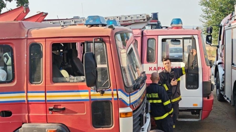 Продължава борбата с огнената стихия в региона на Сунгурларе