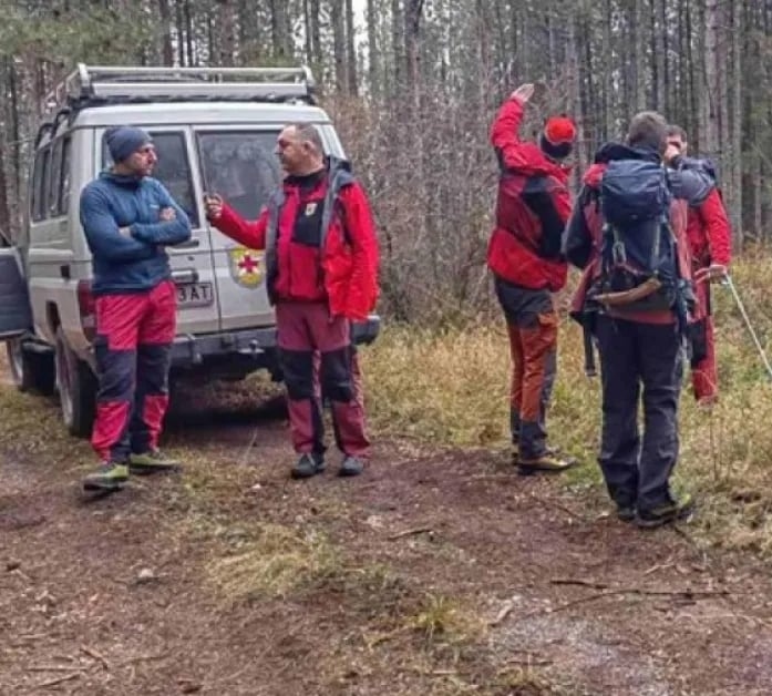 Планински спасители помогнаха на 64-годишна жена с травма на коляното в Пирин