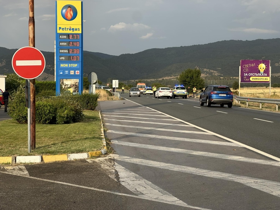 Чуждестранен велосипедист загина при катастрофа на пътя Дупница - Самоков, край Сапарева баня