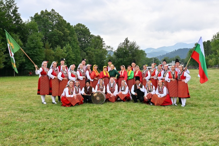 „Фуклите” от Банско представят България на фестивал в Полша с автентична банска сватба