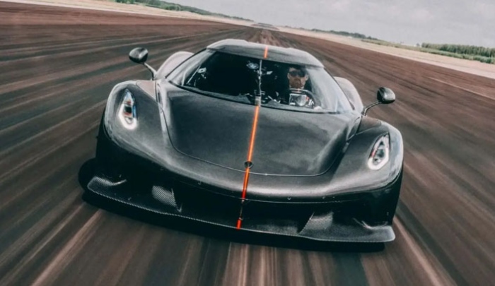 Koenigsegg постави впечатляващ рекорд за ускорение до 400км/ч