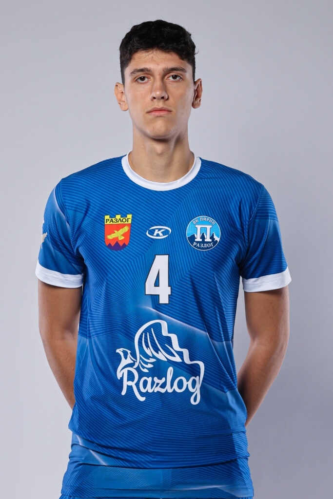 Христо Манов отново намери място в мъжкия отбор на ВК Разлог