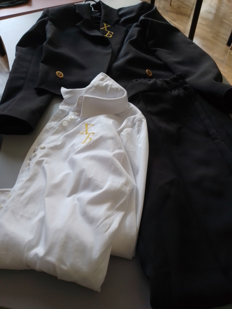 След неуспешен опит отпреди години: Отново въвеждат униформите в ПГ “Христо Ботев” в Дупница