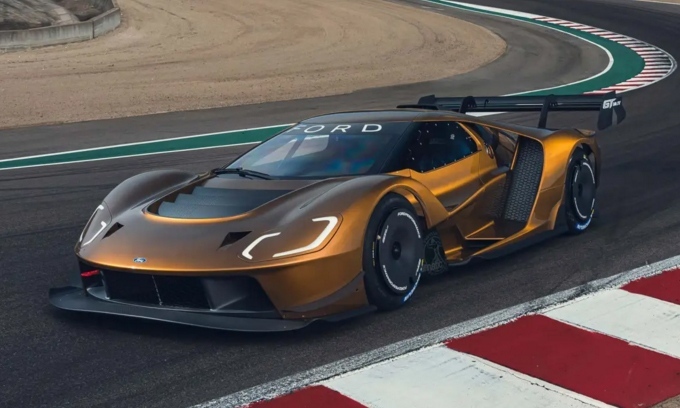 Ford продава последните GT-та, които ще слязат от поточната линия