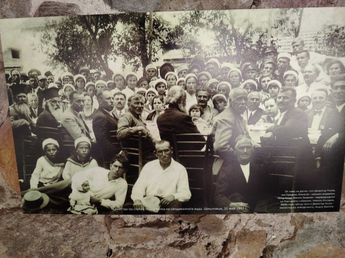 Спомени: Цяло Шишковци чакало Майстора на гарата като спасител