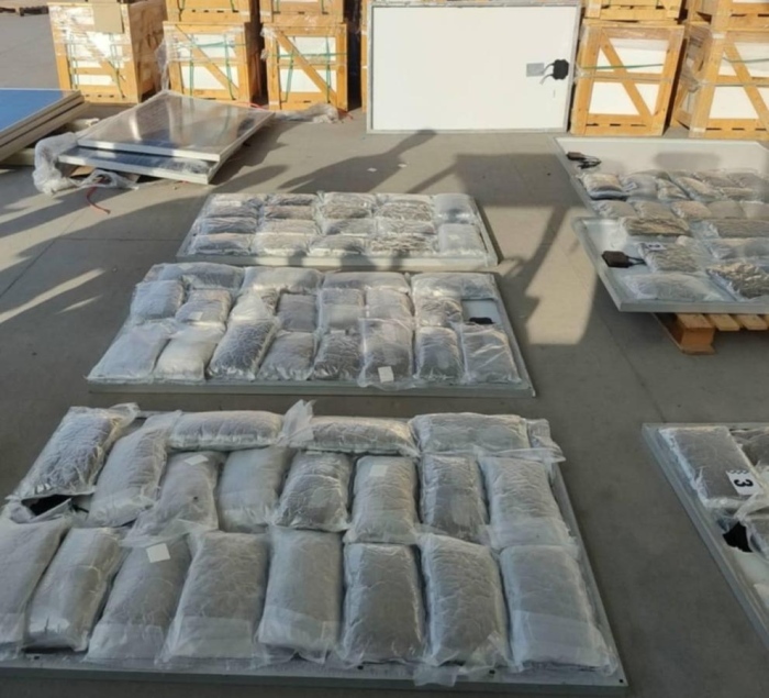 (видео) Откриха марихуана за близо 1 милион лева в соларни панели