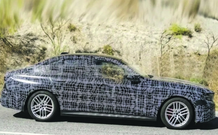 Новата пета серия на BMW се появи на пътя