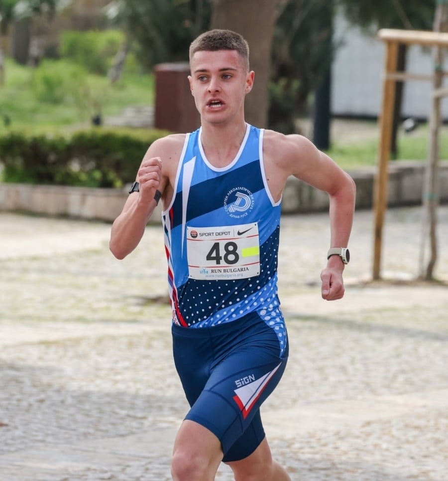 Поредно злато! Дупничанинът Мартин Чекански стана пръв на състезанието по планинско бягане Витоша рън