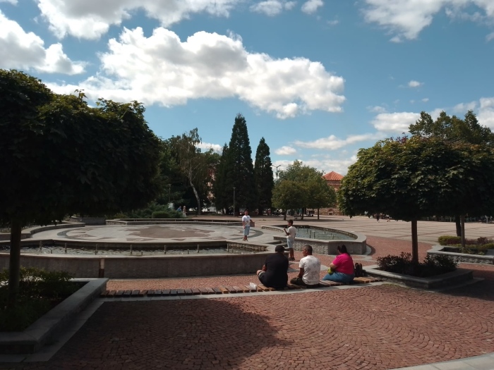 Счупени лампи на фонтаните в Дупница може да доведат до инциденти