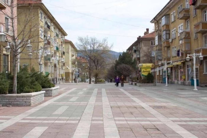 С близо 142 000 лв. популяризират проектите за саниране на блокове в Бобов дол 