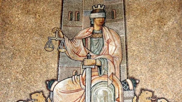 Изправят пред Темида мъж пребил млада жена пред денонощен магазин в Перник