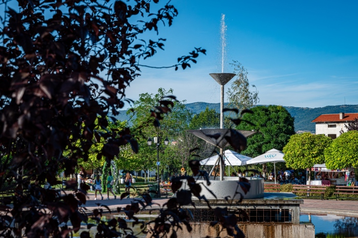 Музика, танци, аплодисменти и много емоции белязаха старта на празниците в Сапарева баня (СНИМКИ)