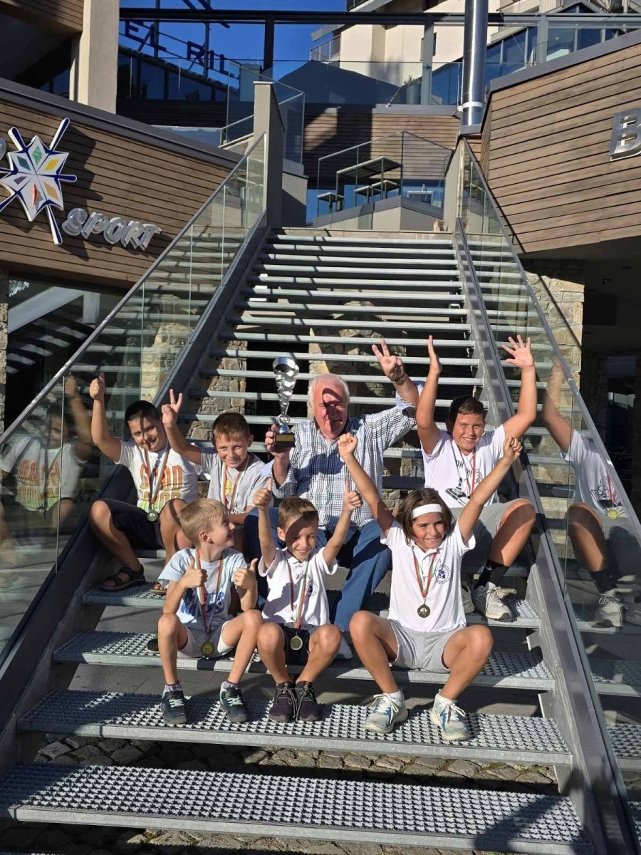 Две шампионски титли донесоха в Дупница малките шахматисти от ШК ”Капабланка 97”