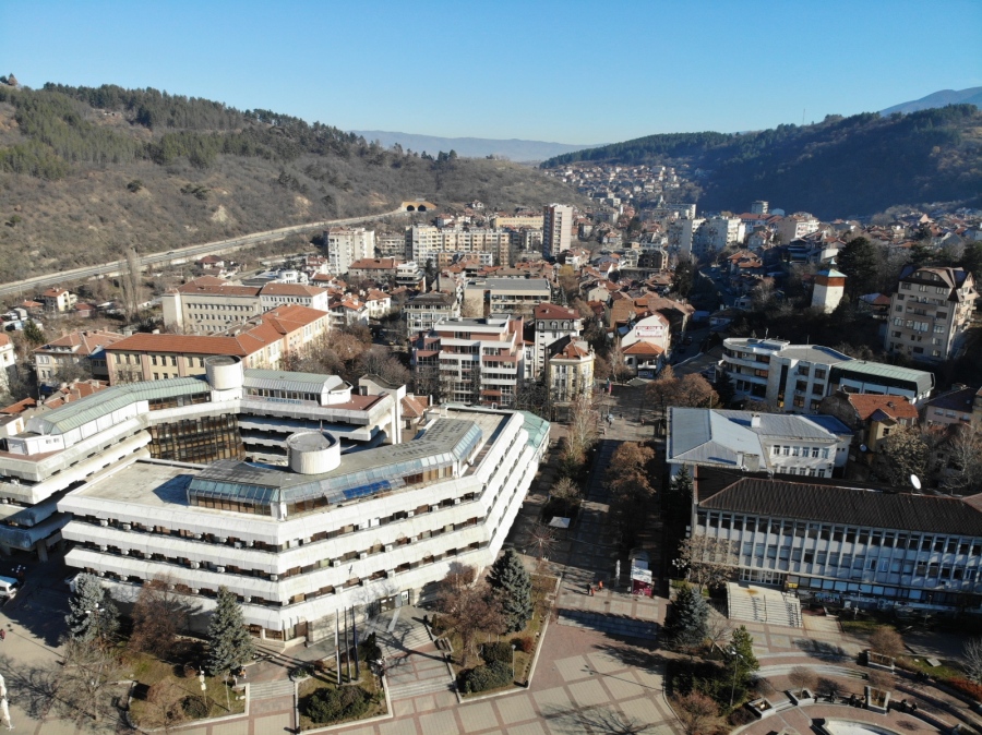 Община Дупница търси проектанти за 9 обекта