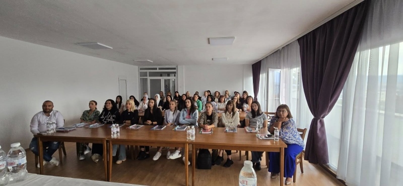 На добър час! Ръководството на МБАЛ и Община Разлог поздравиха 38 бъдещи медицински сестри