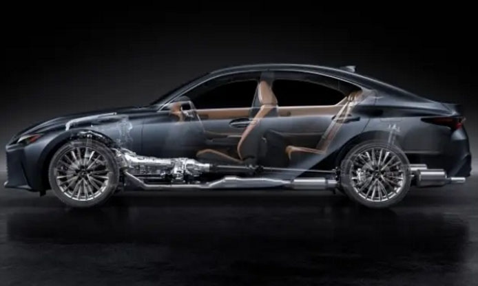 Toyota показа Lexus IS 2026
