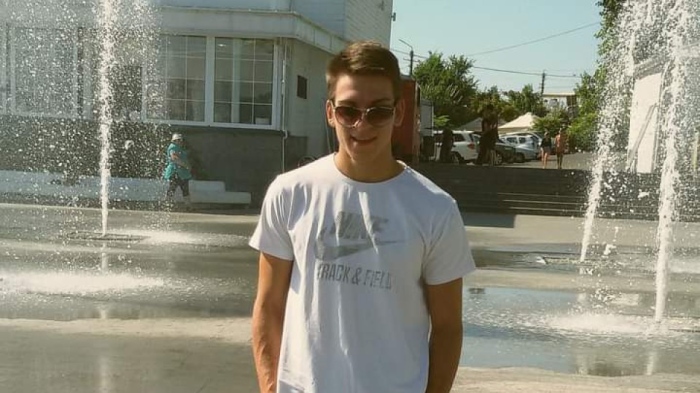 Баща от Сандански: Синът ми е отвлечен в Украйна, за да бъде пратен на фронта, въпреки че е с тежка травма