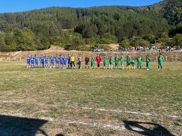 Зрелищен мач с 4 гола в Сапарево: Когато защитниците  са на сватба, ФК „Бенковски” дели точки с Бобошево