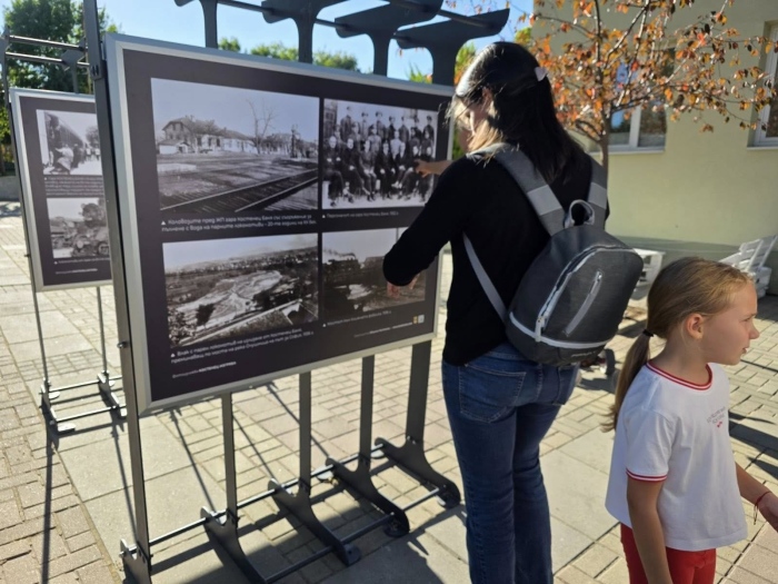 Фотоизложба пътува по релсите на времето: Първият влак пристига в Костенец през 1888 г.