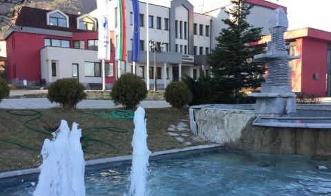 Съветниците одобриха дарение от фирма за изграждане на нова улица и тротоар в Сапарева баня