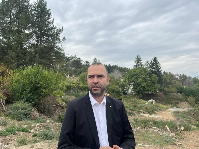 „Хисарлъка“ става по-достъпен: Кметът Атанасов направи първа копка на нов паркинг