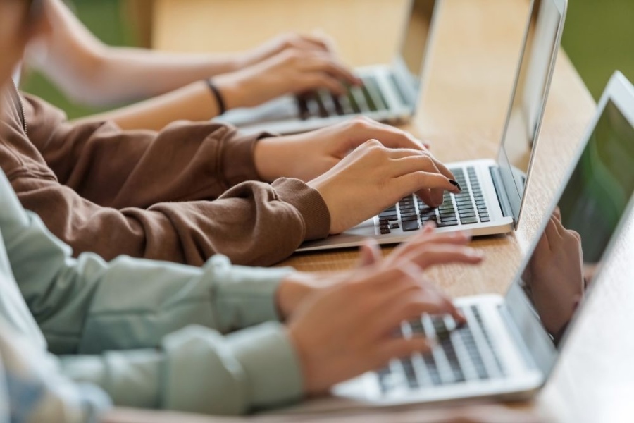  МОН: Изненадващ онлайн тест по математика за 6. клас на 3 октомври