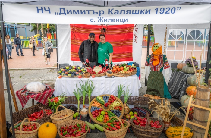 Овощната градина на България събра хиляди гости! Кюстендил празнува плодородието с пъстри щандове и богата арт програма
