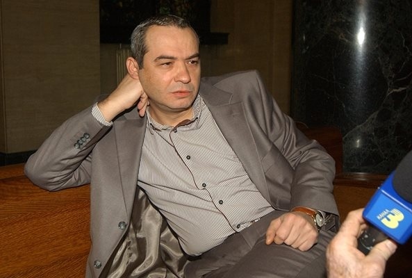 Пепи Еврото докарал шок на бивш депутат с парите на Златанови от асансьорния завод “Изамет” в Дупница ! Златото им бутано в количка от прокурор