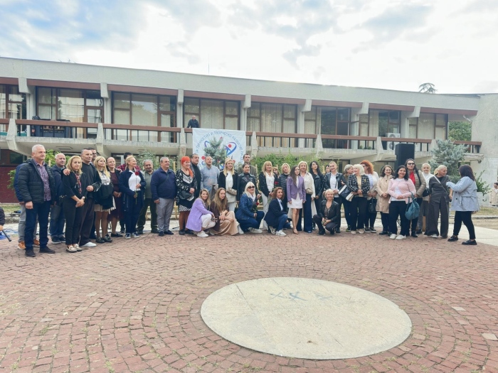 Финалист от „Гласът на България“ стана преподавател в Благоевград, отец Петър благослови творческия сезон