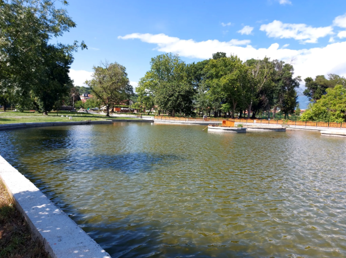 Автоматизирана поливна система за над 145 000 лв. изграждат в парка на Кочериново