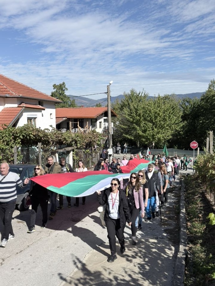 1400 българи по пътя на славата! Самуиловият поход отново събра поколения в Петричко
