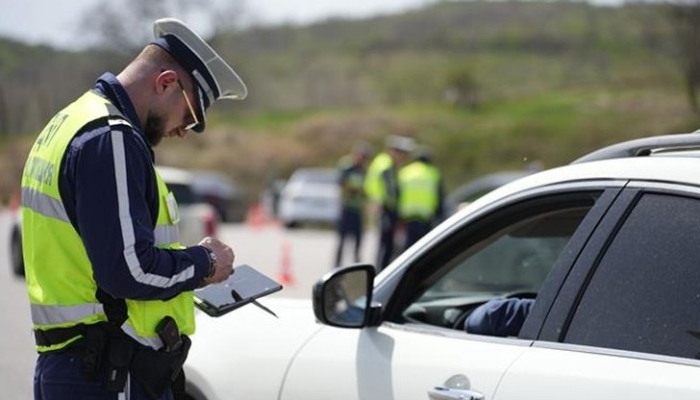 Спипаха 22-годишен от Перник с фалшива книжка