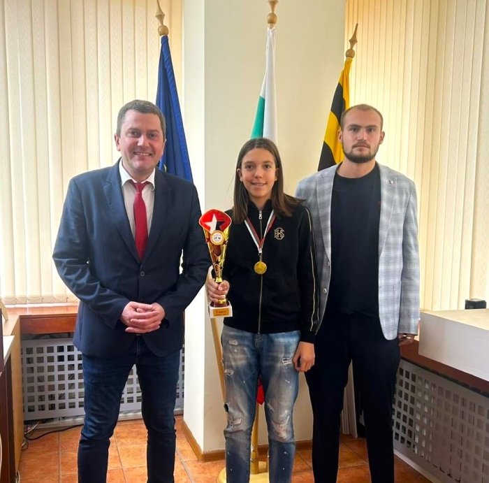 Перник посрещна победителката в първи етап на турнира по тенис на маса \