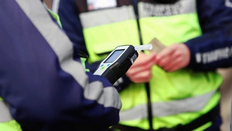 Спряха от движение 66-годишна с положителна проба за наркотици в кюстендилското село Цървеняно