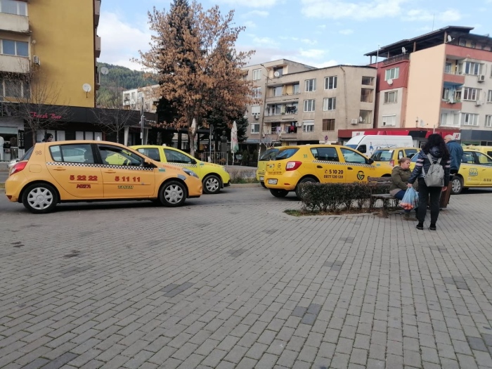 Еврото вдига цената на такситата