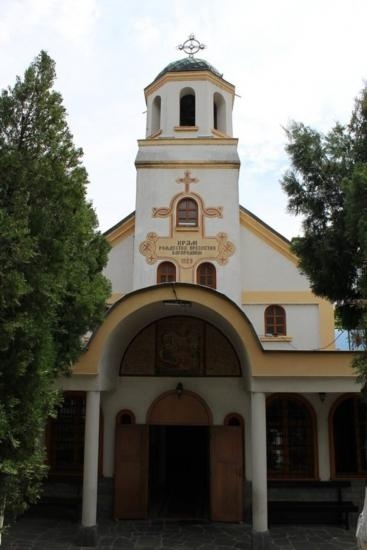 Откриват учебната година в Неделното училище към храм „Рождество Богородично“ в Симитли на Димитровден