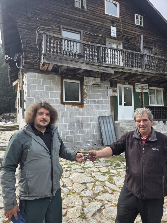 Георги Гемков предаде хижа „Демяница“ на нов стопанин