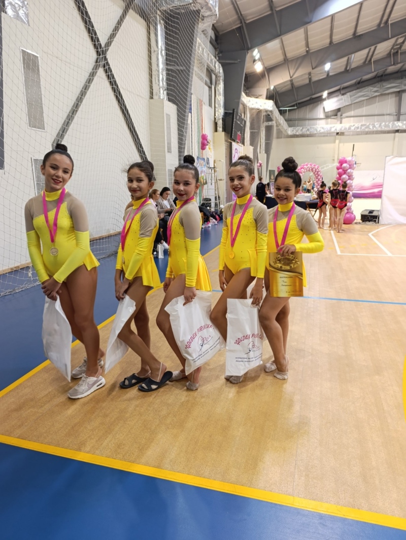 Гимнастичките на Първо ОУ в Гоце Делчев блестят със златни медали
