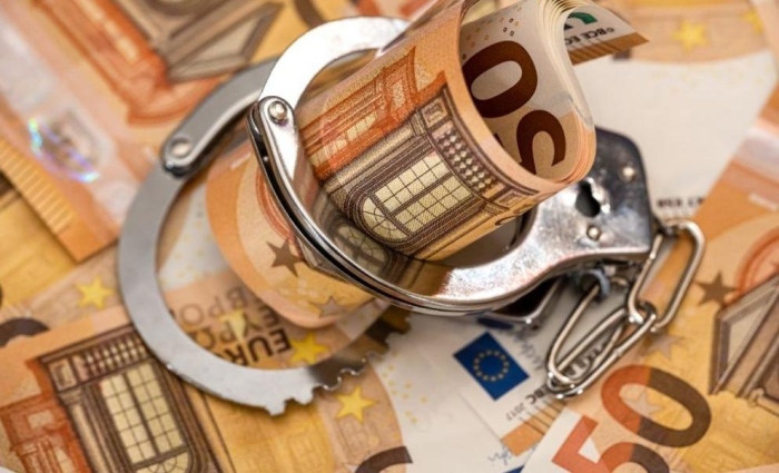 Арестуваха криминално проявен мъж от Батановци с фалшиви евро банкноти