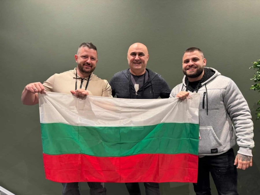 Феноменален успех за наши софтуерни инженери: Слав Астинов от Разлог и Сава Барбаров спечелиха световна титла