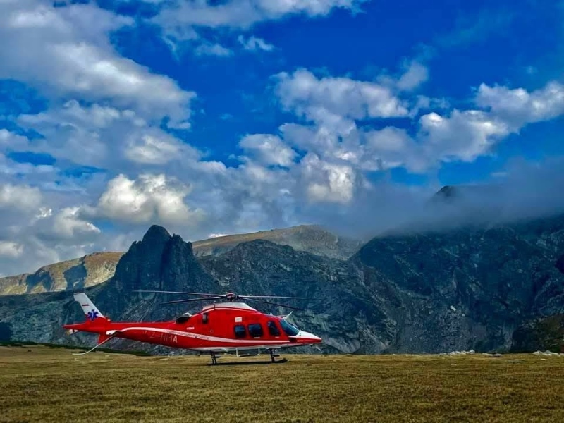 Дете падна от скала в района на Седемте рилски езера, ПСС-отряд Дупница и медицински хеликоптер осъществиха спасителна акция