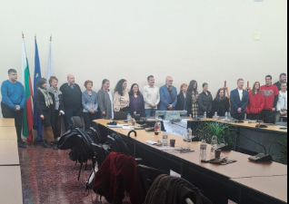 Андрей Лумбев от Дупница представи достойно ПГ „Хр. Ботев” на две  научни конференции