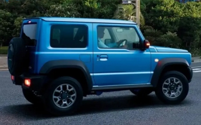 Иконата еволюира: Suzuki обнови Jimny