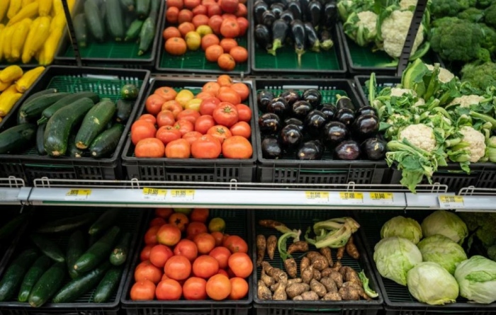 Иде зима: По-скъпи тиквички, домати, краставици и чушки, плодовете поевтиняват