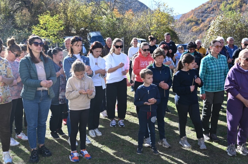 Стотици миряни почетоха Архангеловден край Коматинските скали 