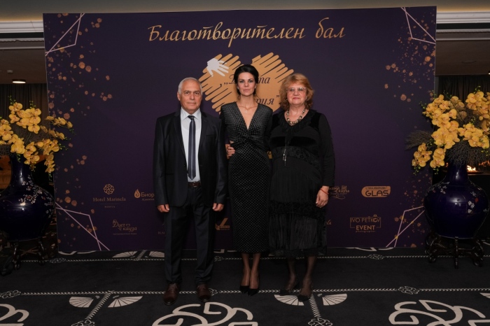 Големи сърца! Дупничанката Мария Янева събра 65 000 лв.  за „Искам бебе“ на благотворителен бал с над 300 гости