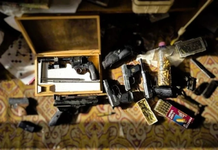 Откриха опасен боен арсенал в имот в кюстендилското село Лиляч