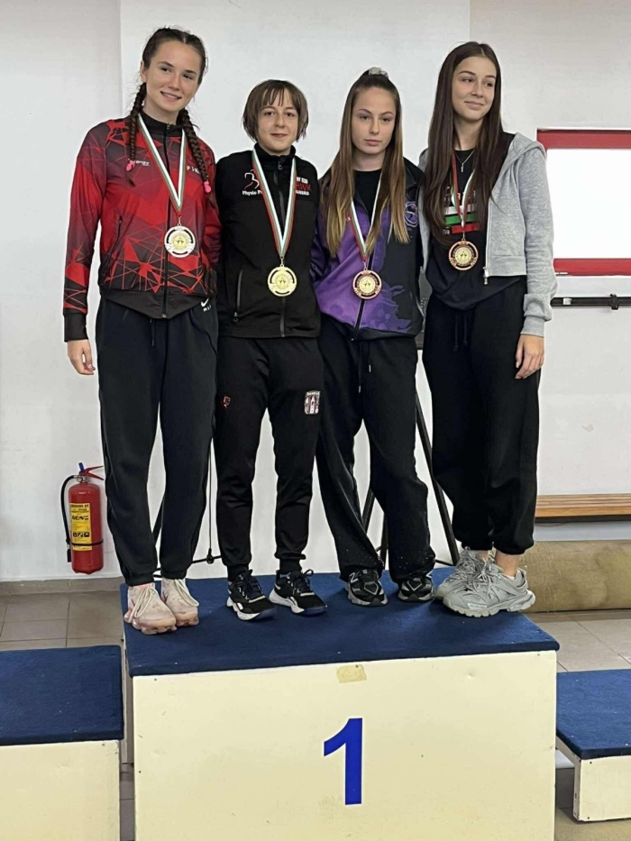 Мария Котиркова позлати таекуондо клуб „Хоук“ – Банско